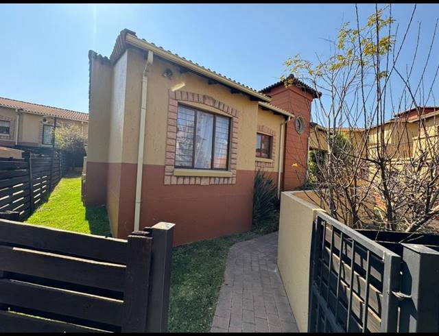 2 BEDROOM PROPERTY TO RENT IN DOUGLASDALE